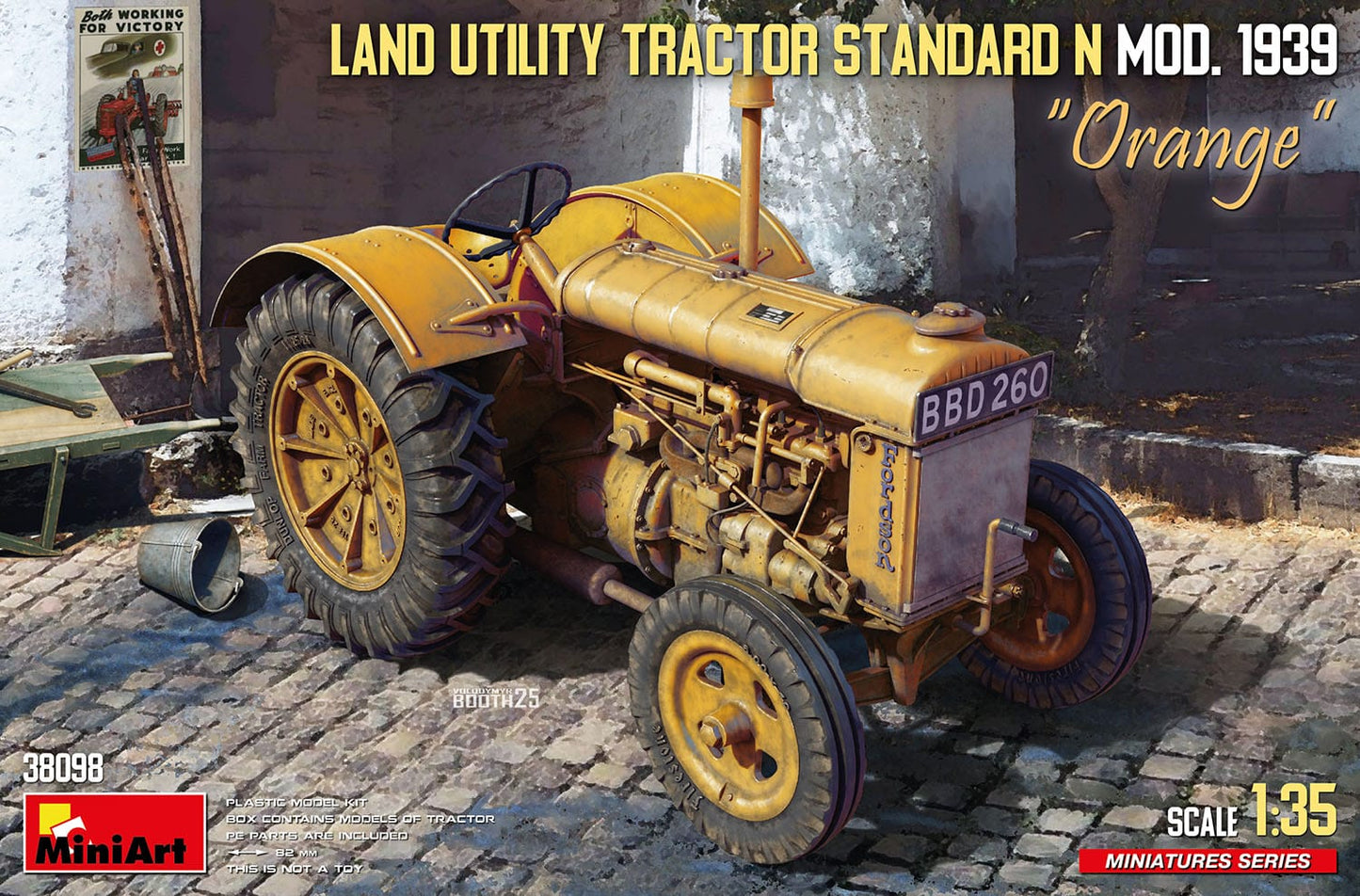 010 - Miniart - 38098 - Fordson Model N ‘Orange’ (1939) - primary image