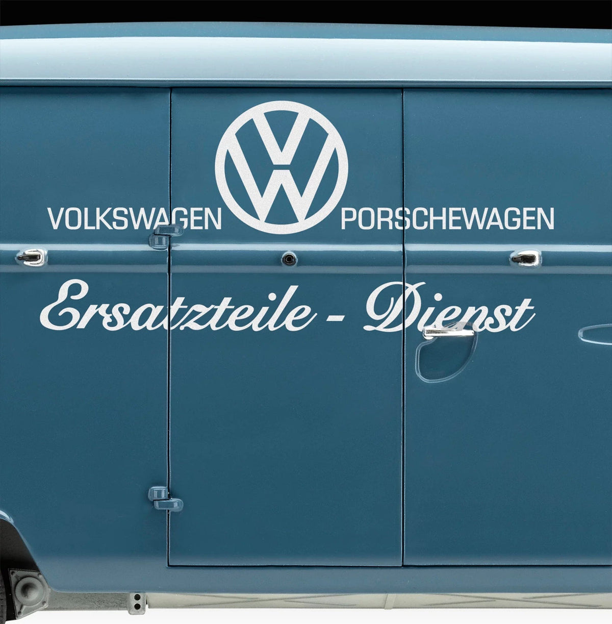 702 - Revell - 07742 - Volkswagen T1 Kastenwagen ‘75 Years’ - painted model