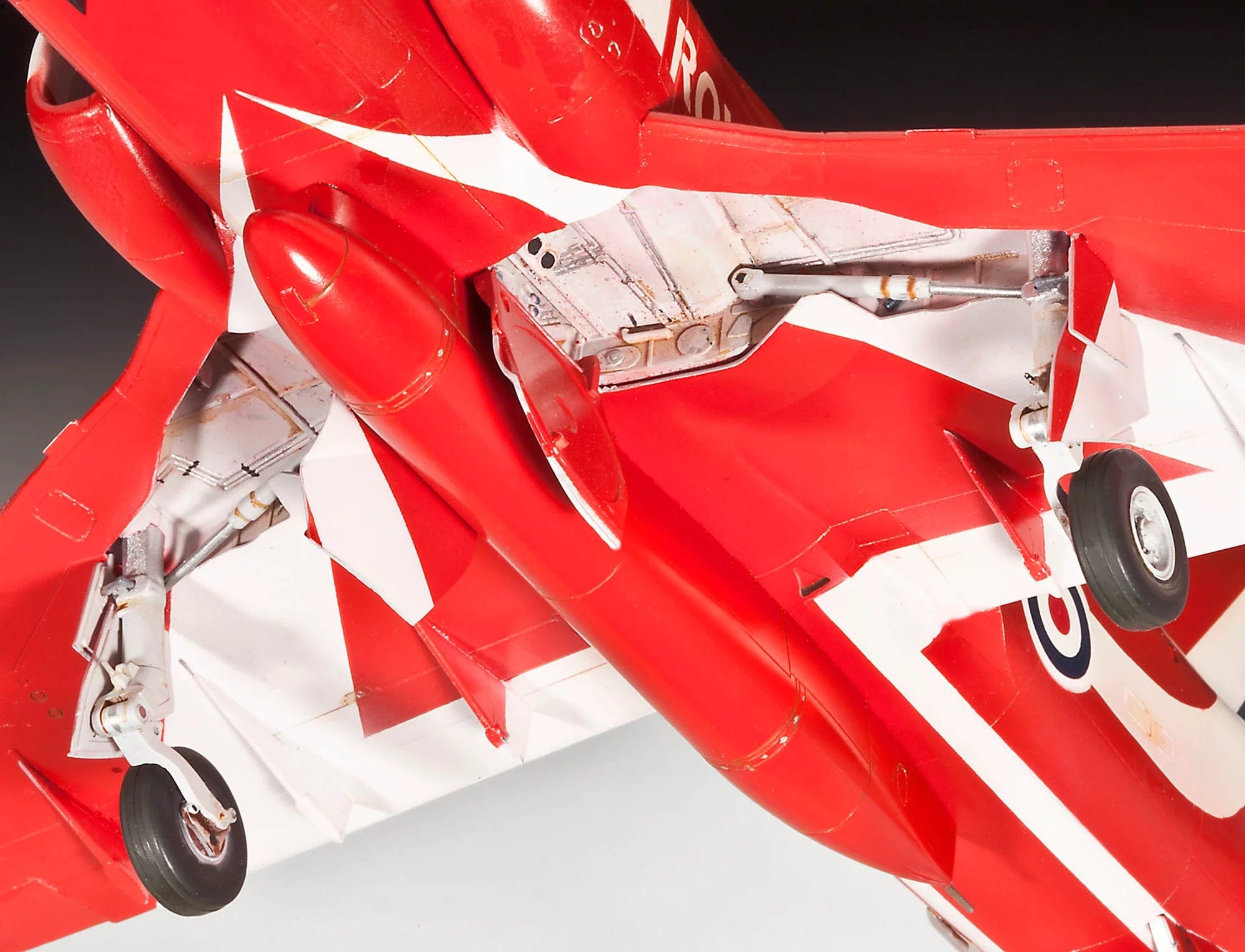 Revell - 04284 - BAe Hawk T.1A ‘Red Arrows’ - painted model