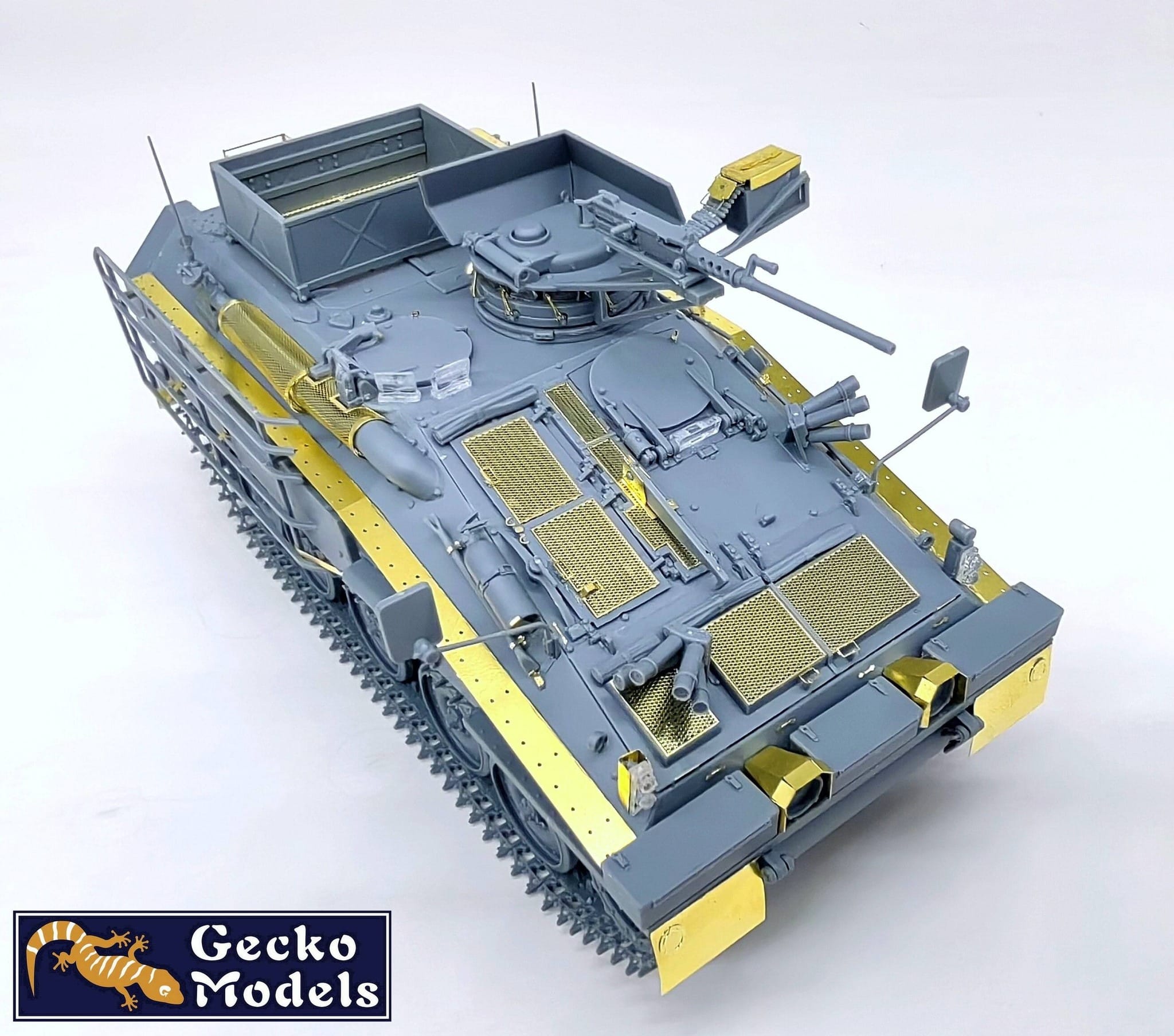 Gecko Models - 35GM0056 - FV103 Spartan with HMG - unpainted model