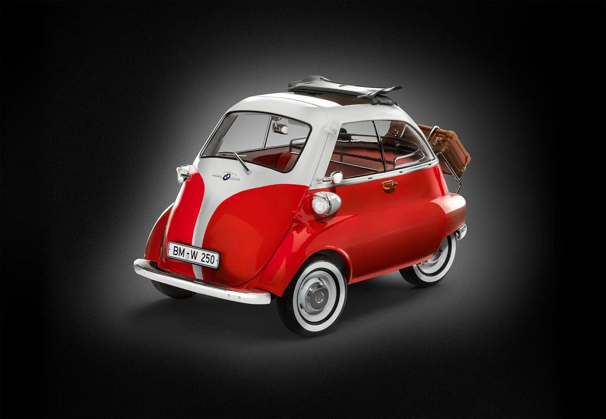 702 - Revell - 07735 - BMW Isetta 250 ‘70 Years’ - painted model