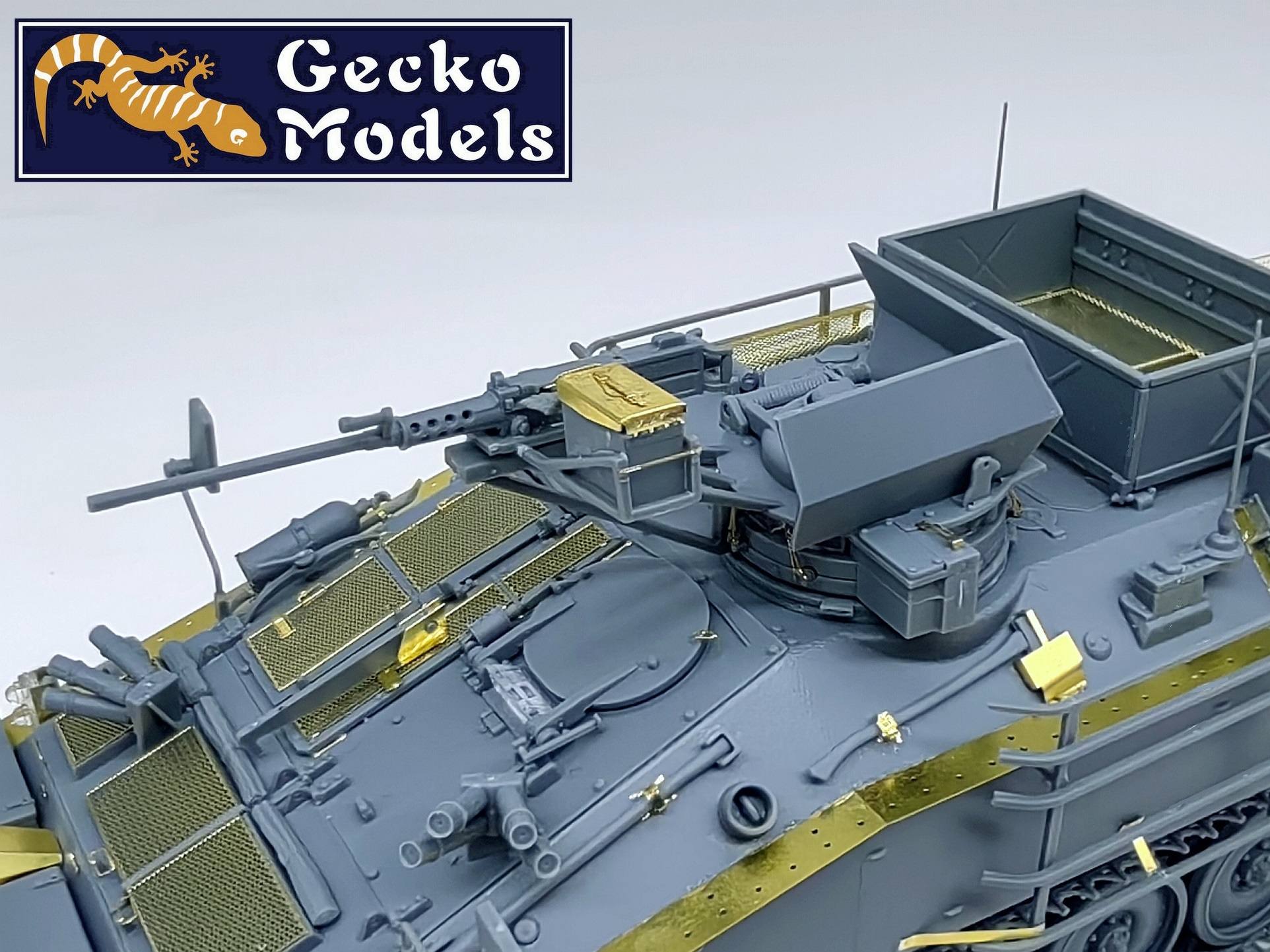 Gecko Models - 35GM0056 - FV103 Spartan with HMG - unpainted model