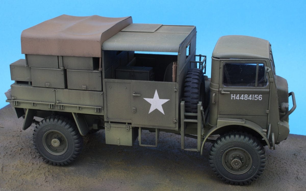 704 - IBG - 35018 - Bedford QLB 3-ton 4×4 - painted model