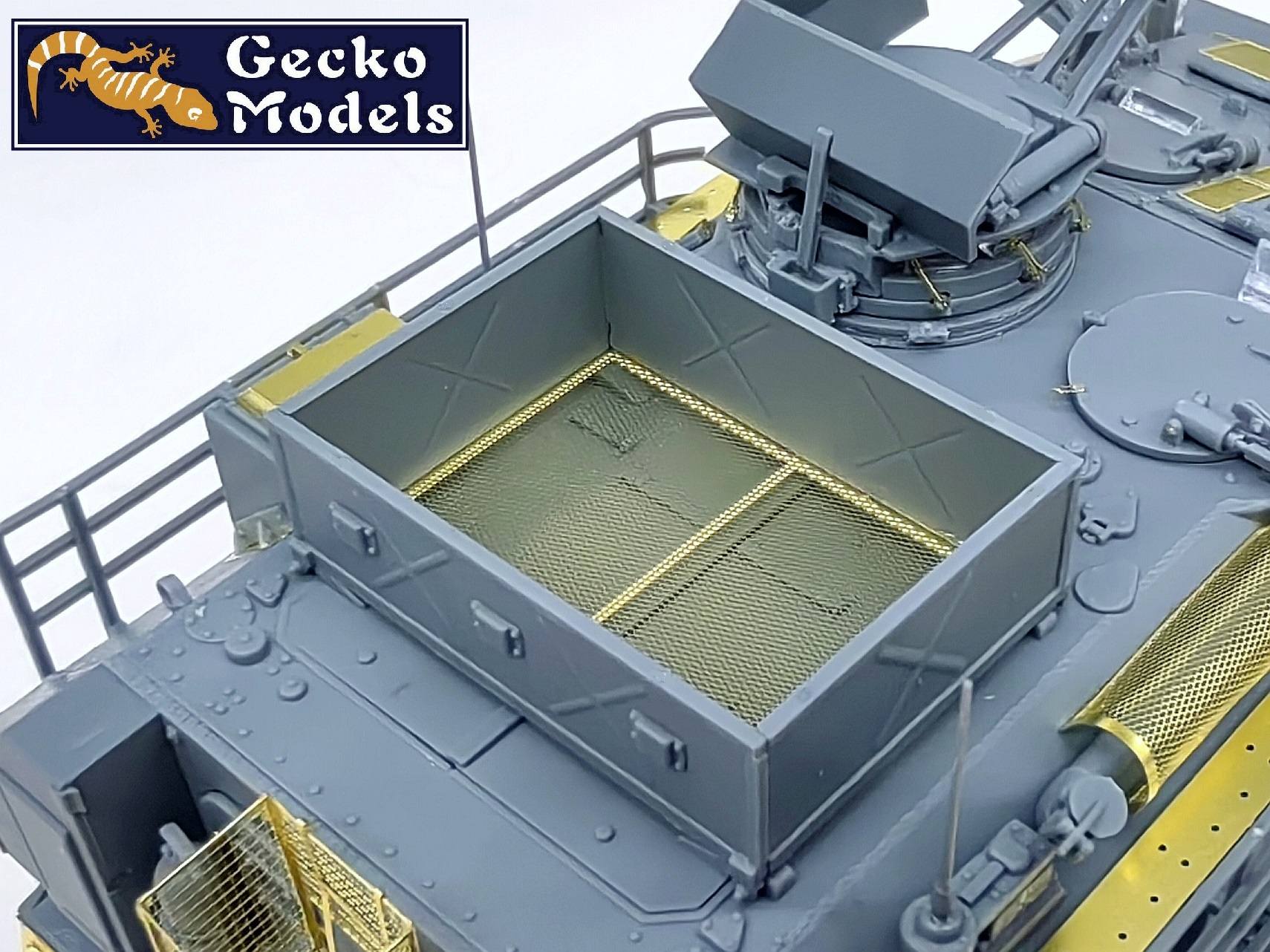 Gecko Models - 35GM0056 - FV103 Spartan with HMG - unpainted model