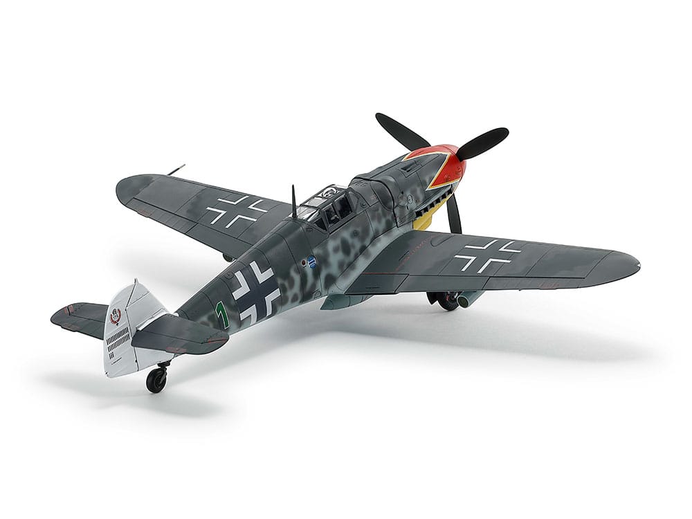 701 - Tamiya - 61128 - Messerschmitt Bf 109 G-6 (late) - painted model