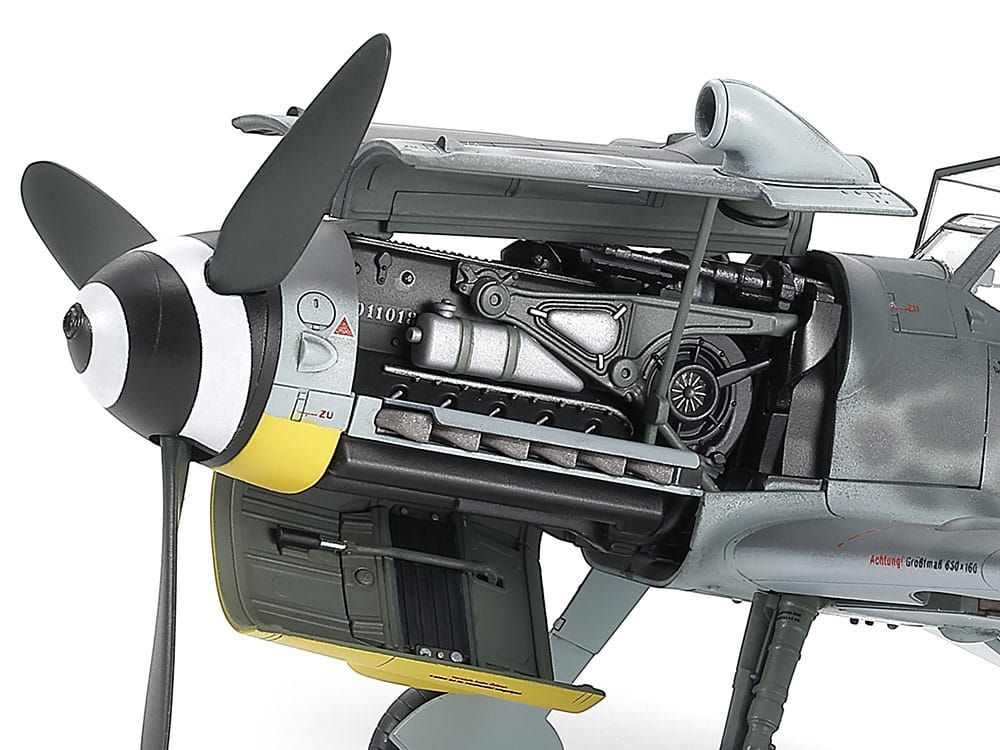 Tamiya - 61128 - Messerschmitt Bf 109 G-6 (late) - painted model