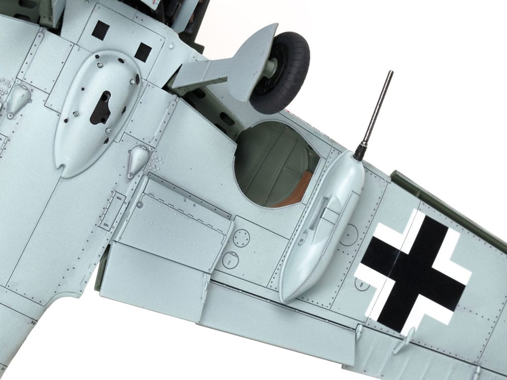 Tamiya - 61128 - Messerschmitt Bf 109 G-6 (late) - painted model