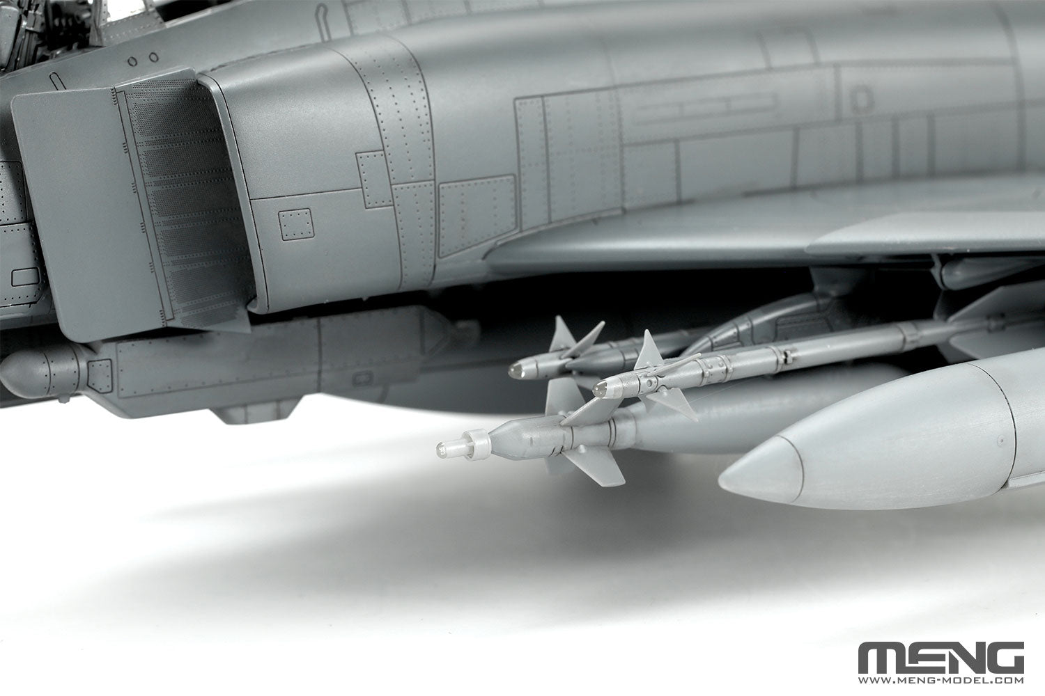 digital model - This kit includes AIM-7M/AIM-9NP/AIM-9M air-to-air missiles, GBU-10 laser-guided bombs and AGM-65 anti-radiation missiles.