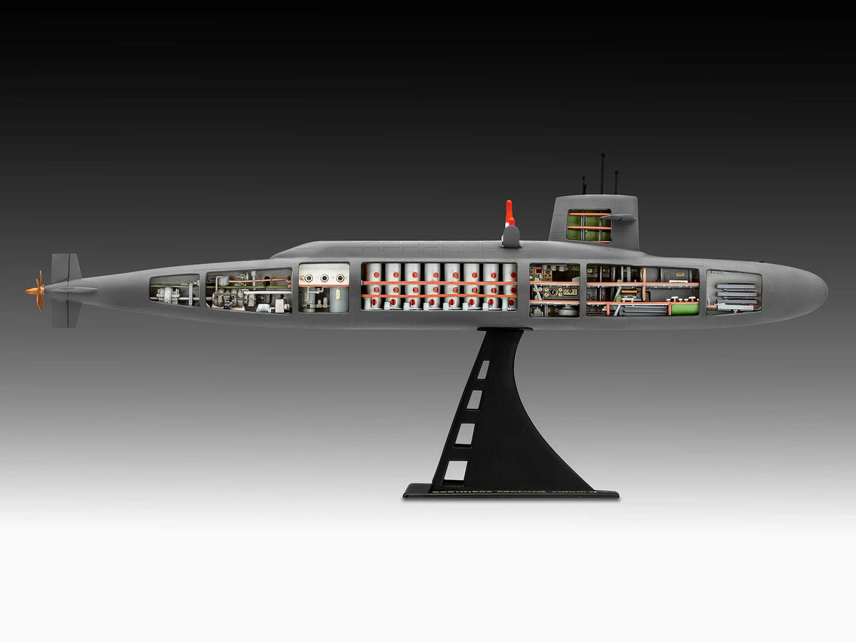 701 - Revell - 05177 - USS Abraham Lincoln (SSBN-602) - painted model