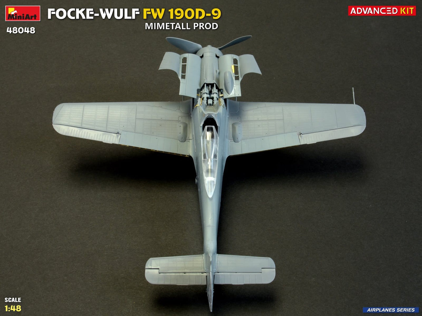 602 - Miniart - 48048 - Focke-Wulf Fw 190 D-9 Mimetall - unpainted model