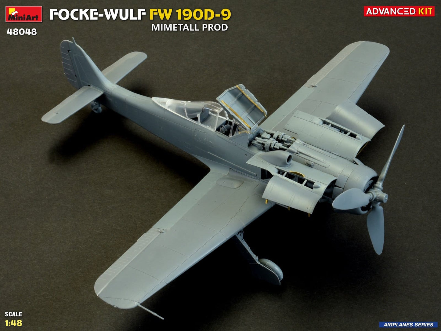 606 - Miniart - 48048 - Focke-Wulf Fw 190 D-9 Mimetall - unpainted model