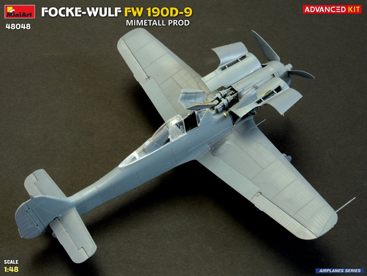 604 - Miniart - 48048 - Focke-Wulf Fw 190 D-9 Mimetall - unpainted model