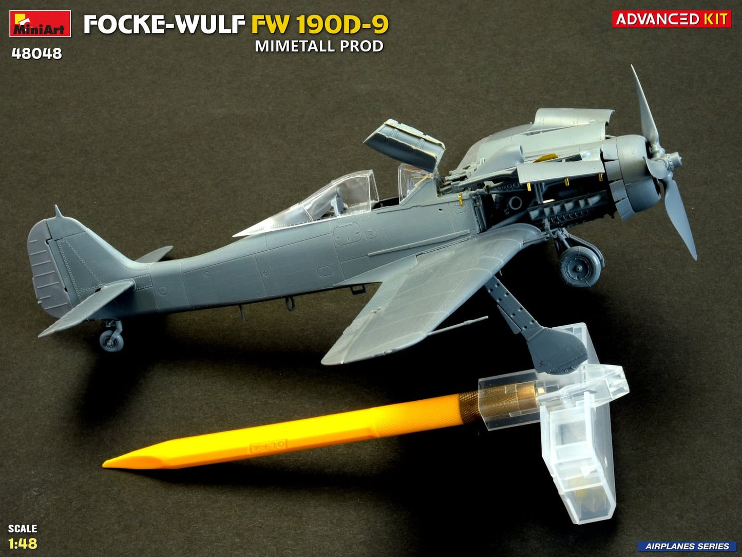 616 - Miniart - 48048 - Focke-Wulf Fw 190 D-9 Mimetall - unpainted model