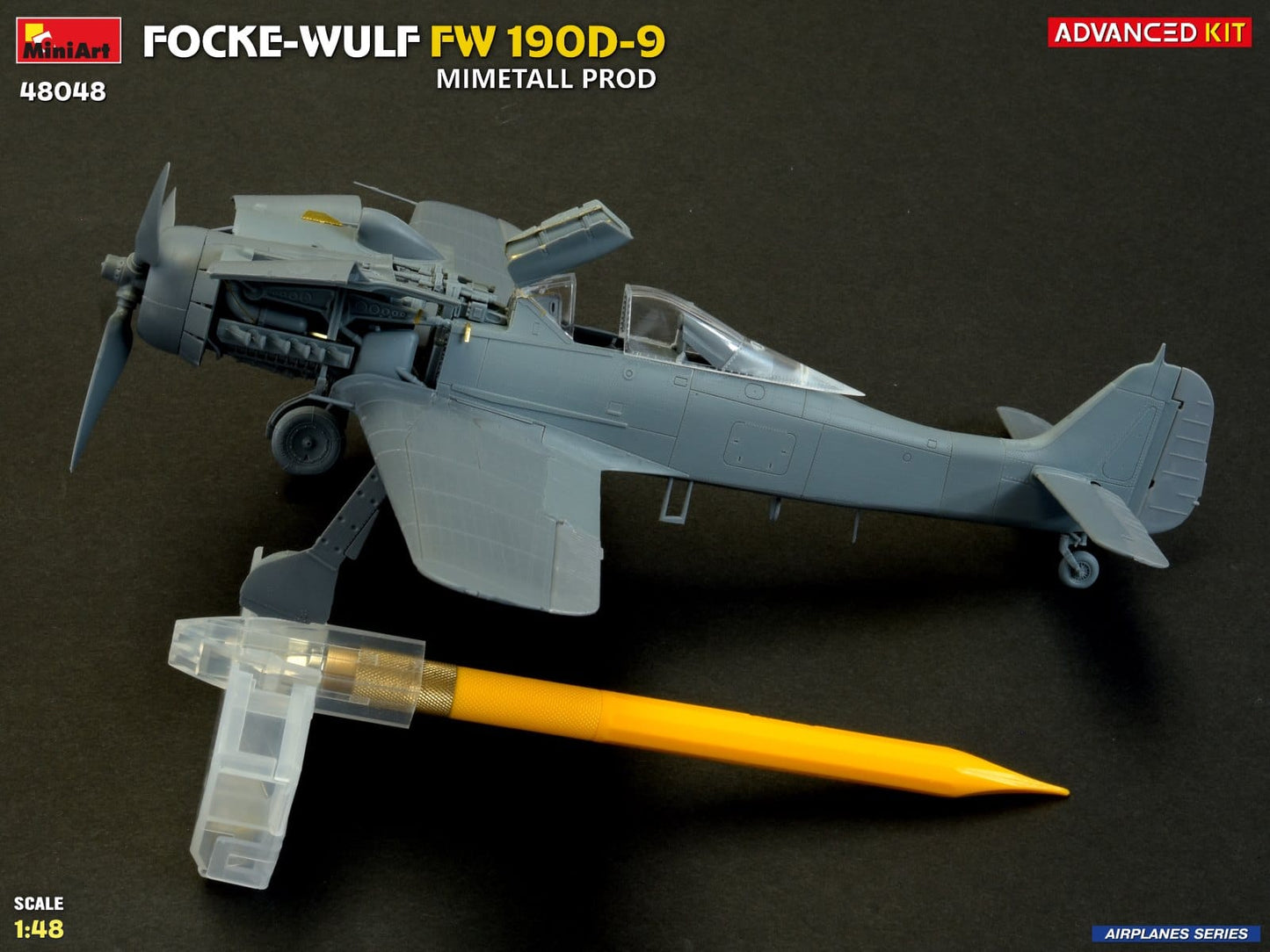 615 - Miniart - 48048 - Focke-Wulf Fw 190 D-9 Mimetall - unpainted model