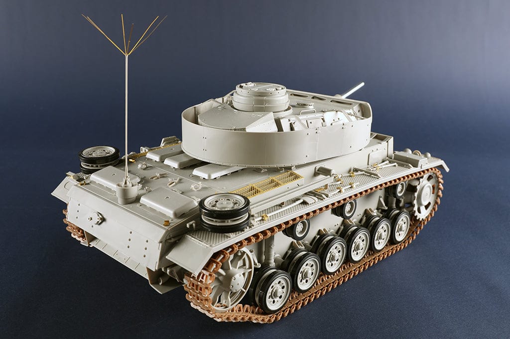 601 - Trumpeter - 00955 - Pz.Bef.Wg. III Ausf. J - unpainted model