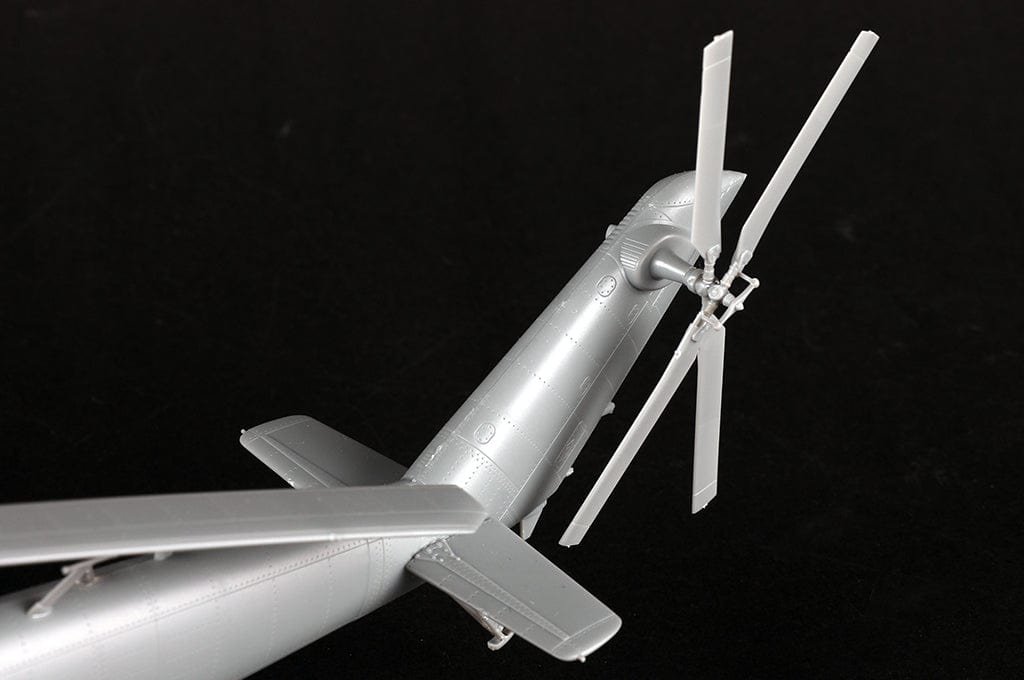 602 - Trumpeter - 05830 - Mil Mi-35M Hind E - unpainted model