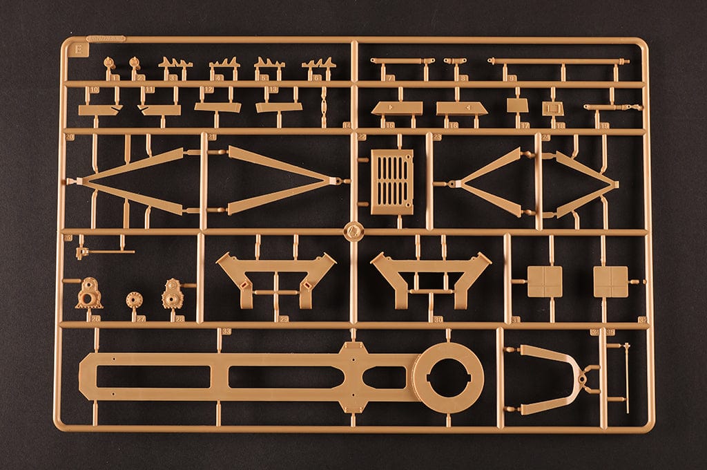 200 - HobbyBoss - 84579 - Archer FH77BW L52 - sprue