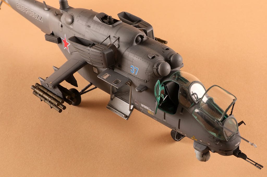 702 - Trumpeter - 05830 - Mil Mi-35M Hind E - painted model