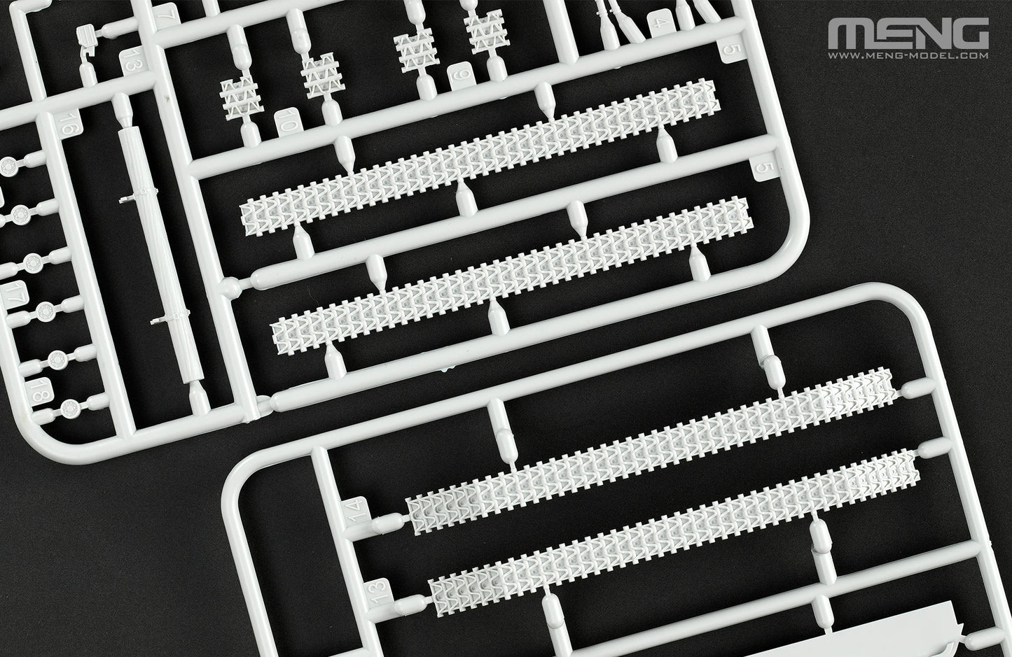 201 - sprue - The link and length tracks are easy to assemble.