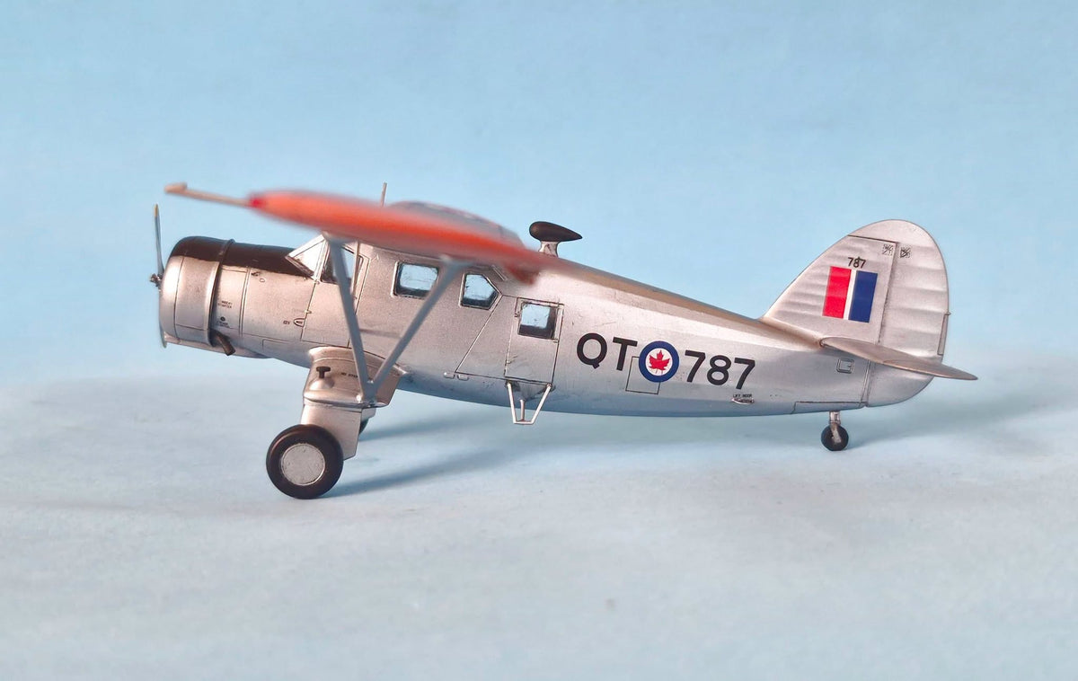 701 - Dora Wings - 72036 - Noorduyn UC-64A Norseman - painted model