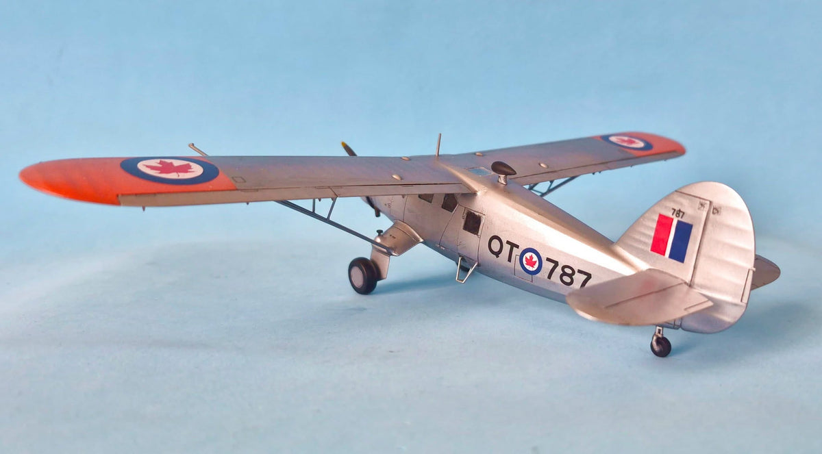 702 - Dora Wings - 72036 - Noorduyn UC-64A Norseman - painted model