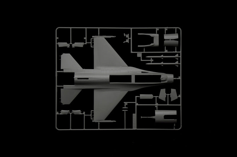 Lockheed Martin F-16C Fighting Falcon [War Thunder] - sprue