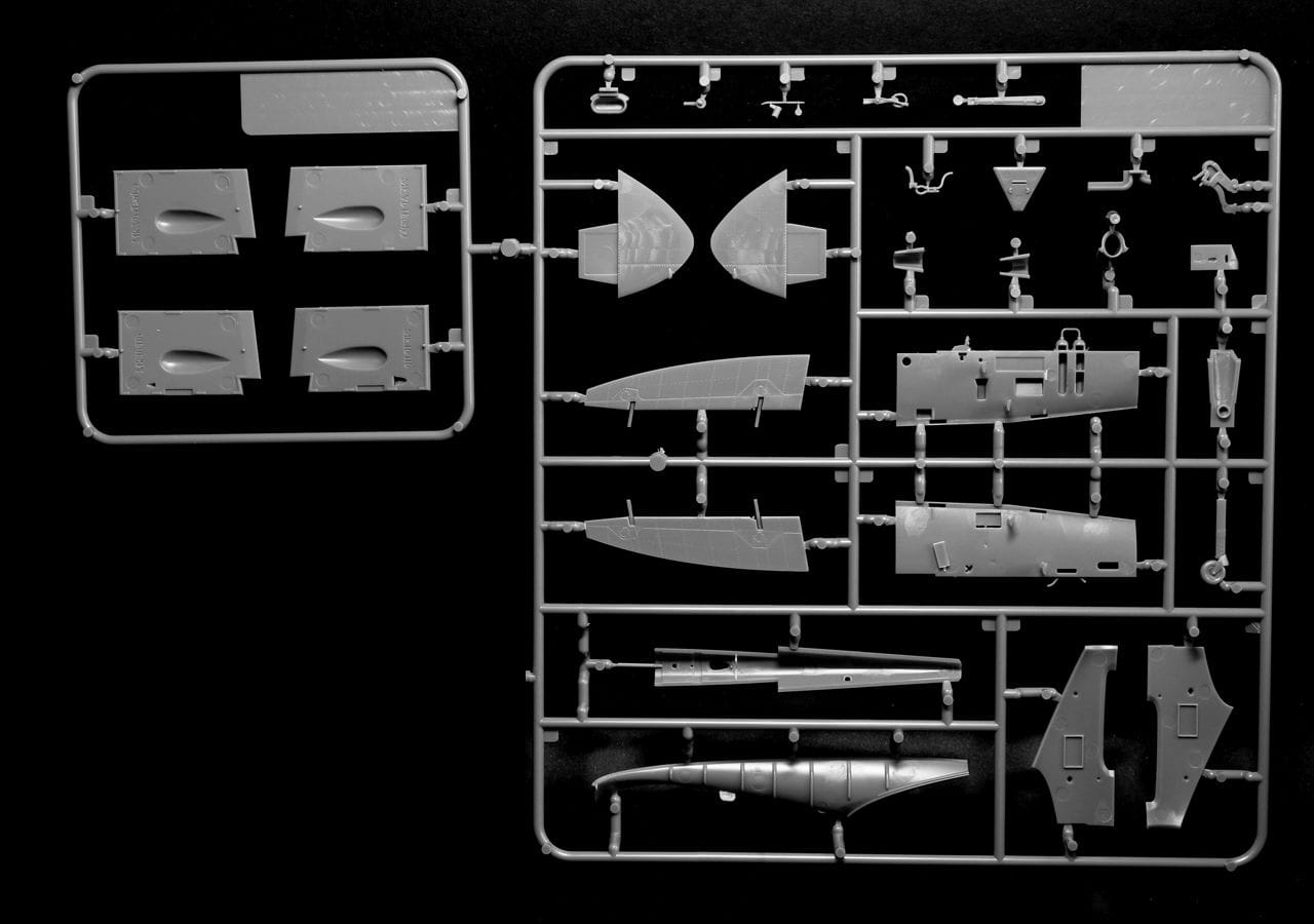 Kotare - 32006 - Supermarine Spitfire Mk Vb (early) - sprue