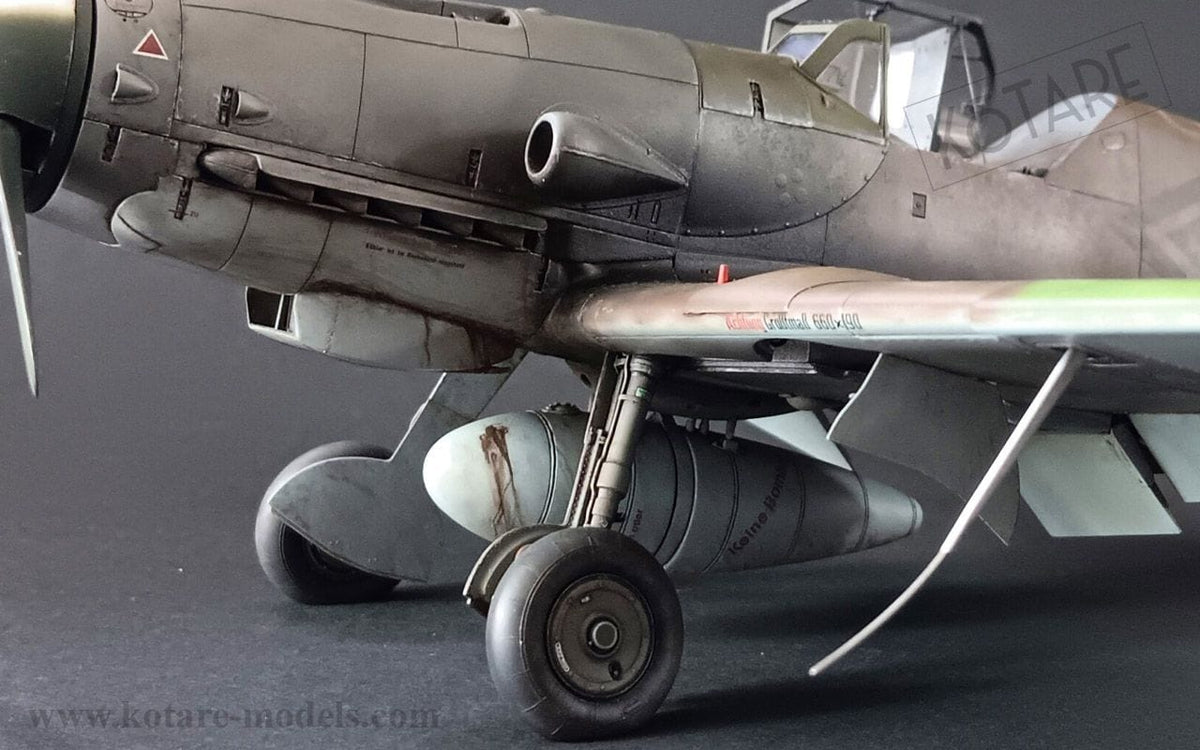 715 - Kotare - 32009 - Messerschmitt Bf 109 K-4 - painted model