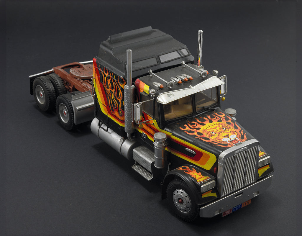 Italeri - 90785 - Freightliner FLD Aerodyne - painted model