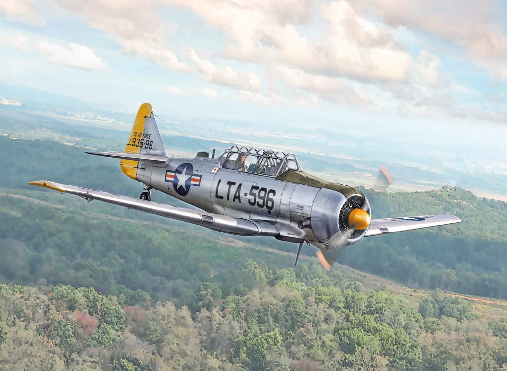Italeri - 92652 - North American T-6G Texan - box art