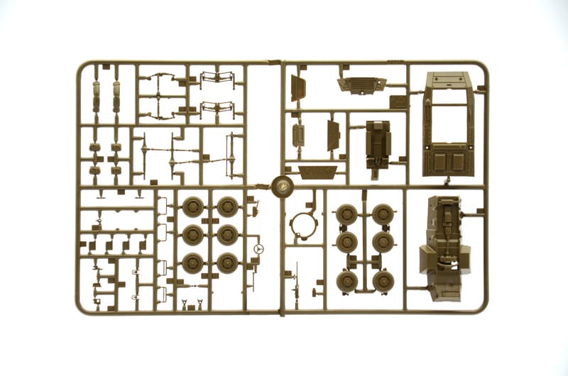 Italeri - 7087 - M8 LAC / M20 AUC Greyhound - sprue