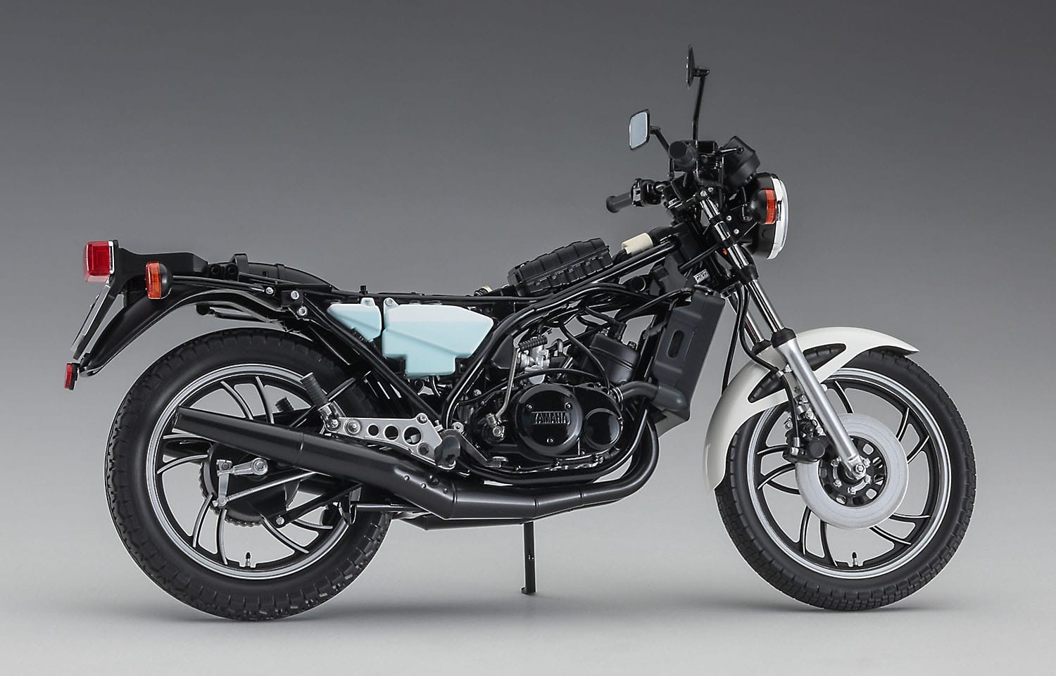 44562 - HBK13 - BK Series - painted model
