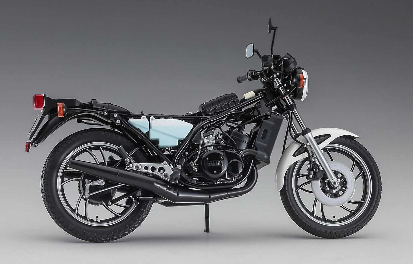 705 - 44562 - HBK13 - BK Series - painted model