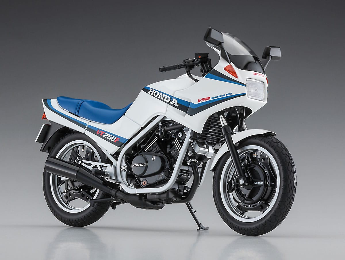 700 - 44927 - HBK14 - BK Series - painted model