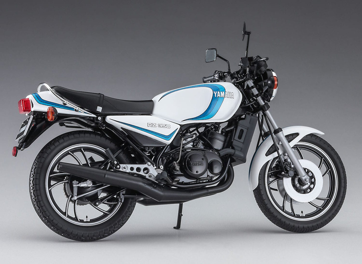 701 - 44927 - HBK15 - BK Series - painted model