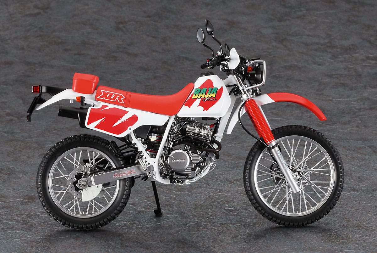702 - 45292 - HBK16 - BK Series - painted model