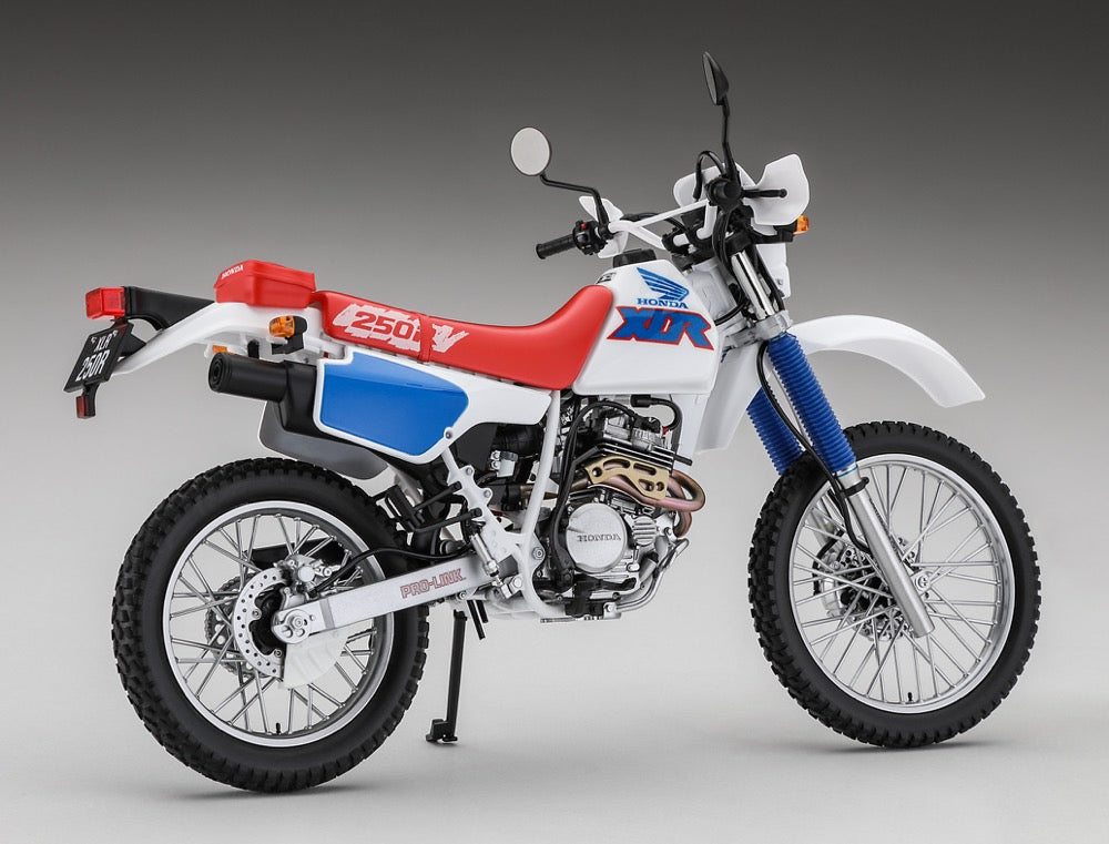 45658 - HBK18 - BK Series - painted model