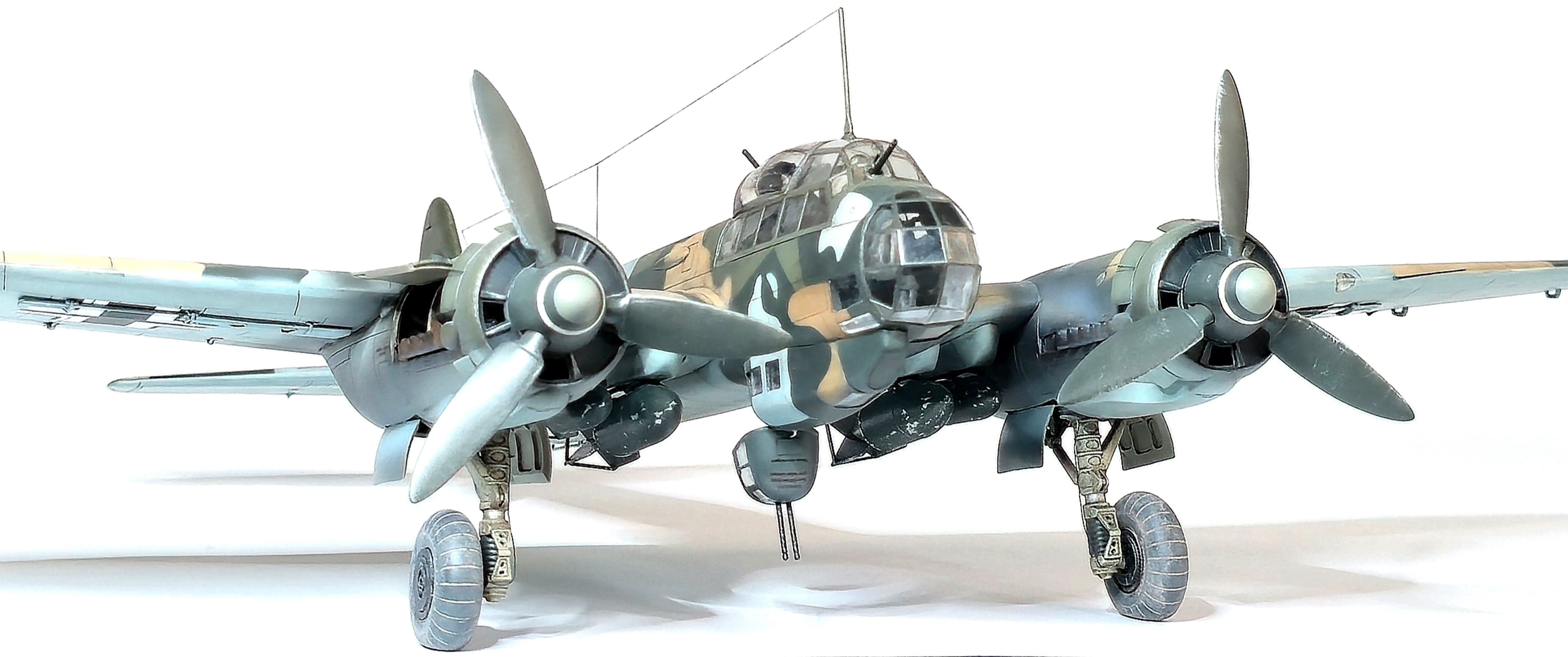 Eduard - 11194 - Junkers Ju 88 A-4 ‘Schnellbomber’ - box contents