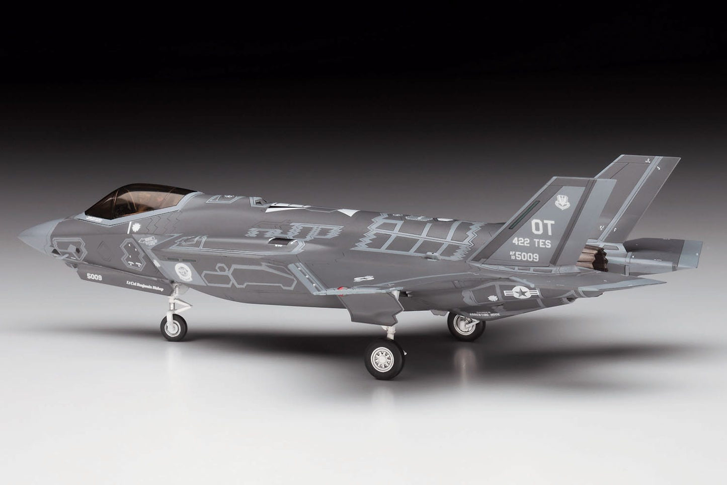 701 - Hasegawa - E42 - Lockheed Martin F-35A Lightning II - painted model