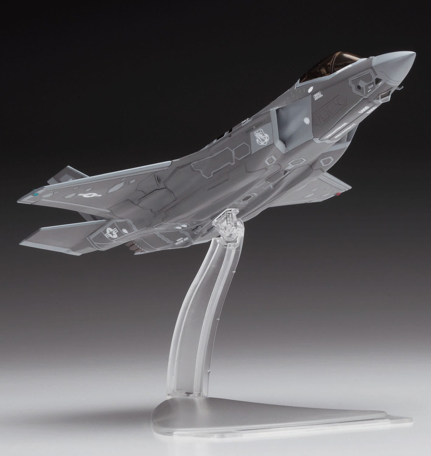 704 - Hasegawa - E42 - Lockheed Martin F-35A Lightning II - painted model