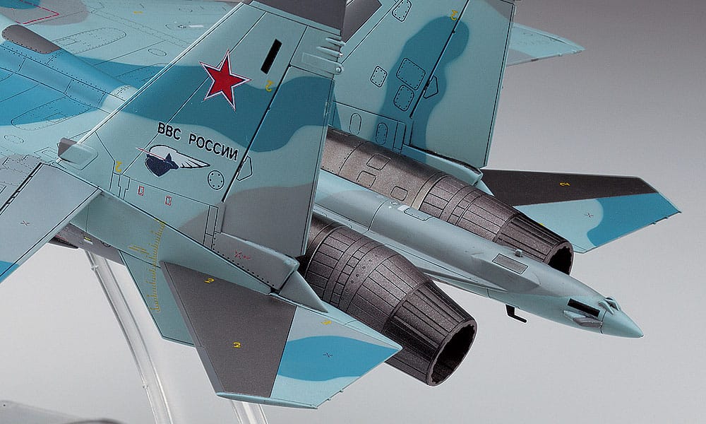 702 - Hasegawa - E44 - Sukhoi Su-35S Flanker E - painted model