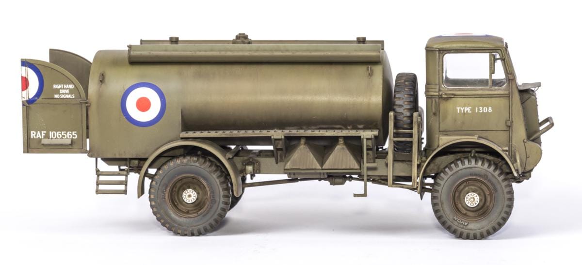 706 - IBG - 35014 - Bedford QLC 3-ton 4×4 Tanker - painted model