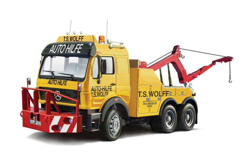 Italeri - 93808 - Mercedes-Benz MB 2238 6x4 Wrecker - box art
