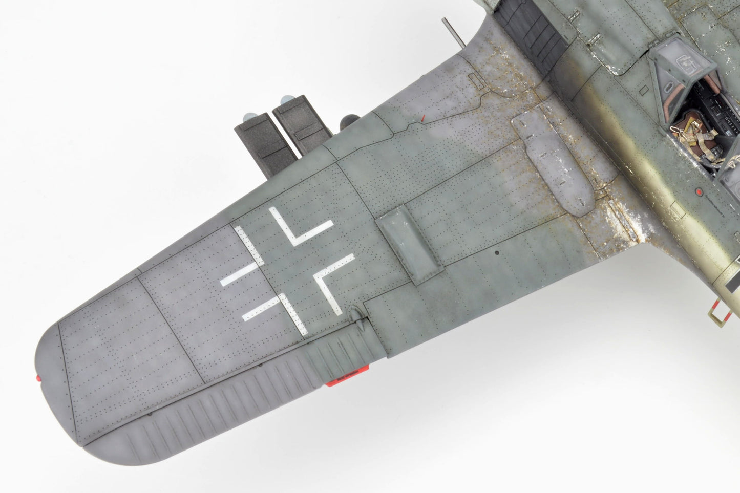 722 - Eduard - 82139 - Focke-Wulf Fw 190 F-8 - painted model