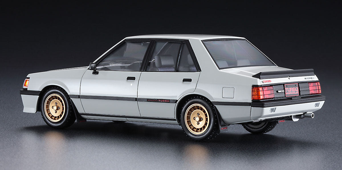 43831 - HMCC34 - Historic Car Series - painted model