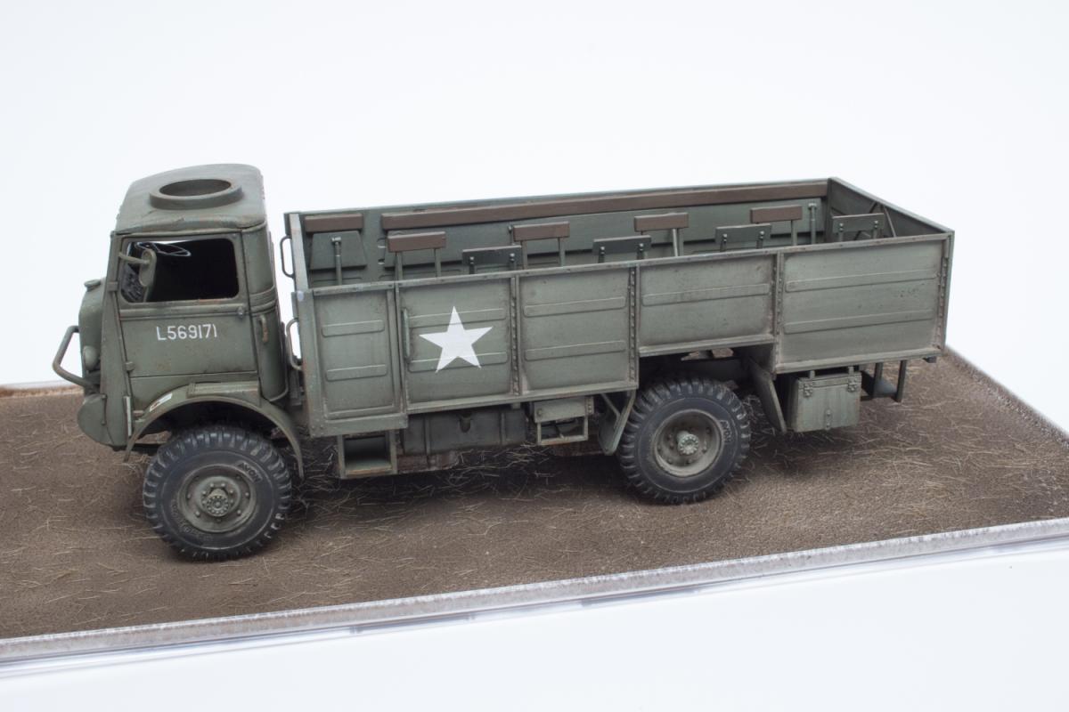 IBG - 35016 - Bedford QLT 3-ton 4×4 - painted model