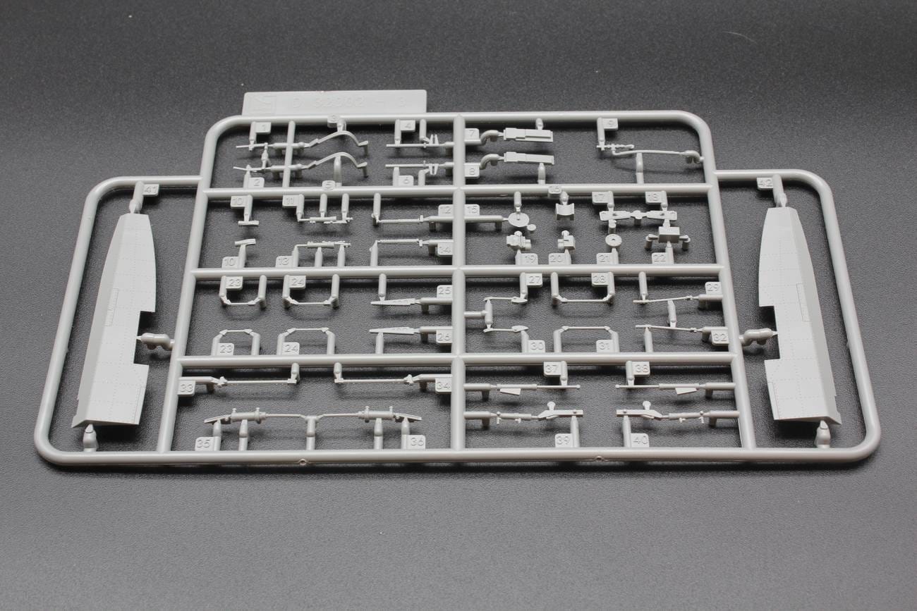 DBMK - 32002 - Hawker Sea Fury FB.11 - sprue