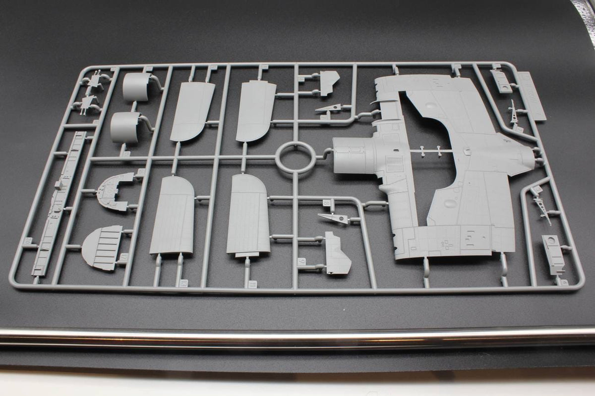 206 - DBMK - 32002 - Hawker Sea Fury FB.11 - sprue