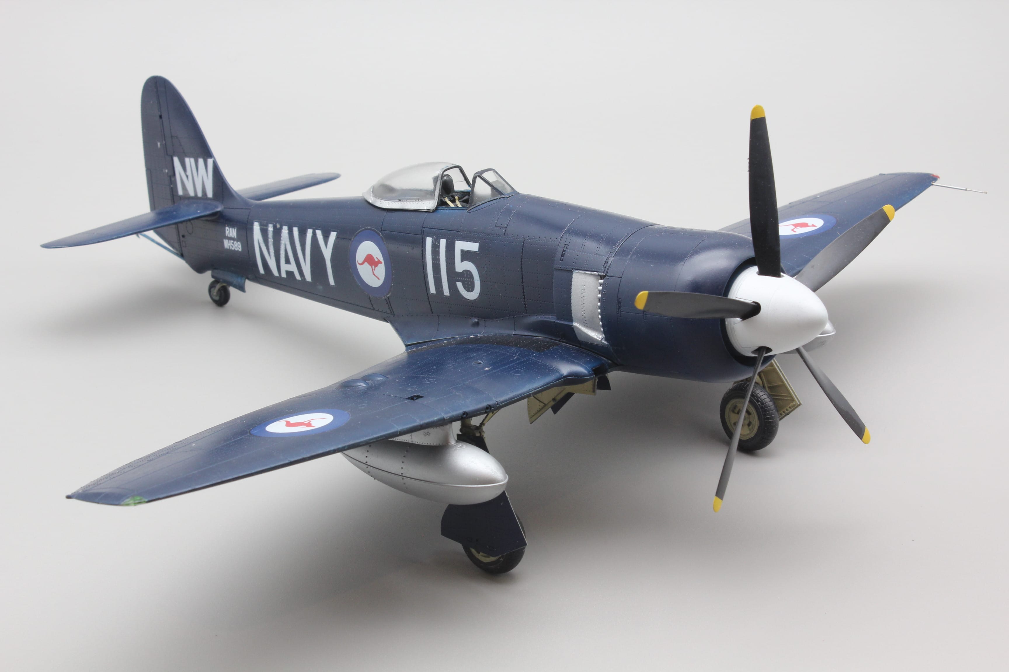 DBMK - 32002 - Hawker Sea Fury FB.11 - painted model