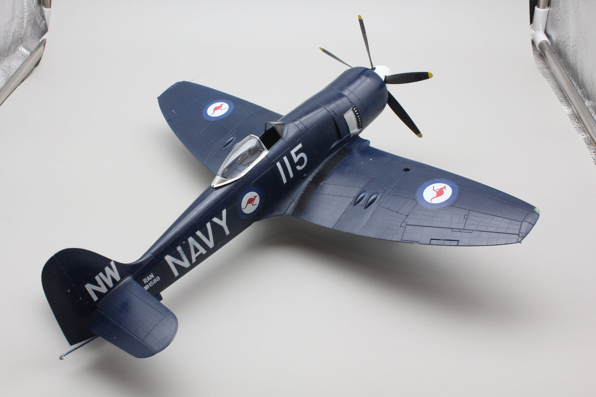 701 - DBMK - 32002 - Hawker Sea Fury FB.11 - painted model